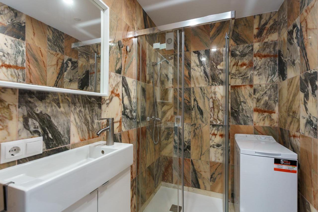 Malagasuite Carihuela Apartments Torremolinos Ngoại thất bức ảnh