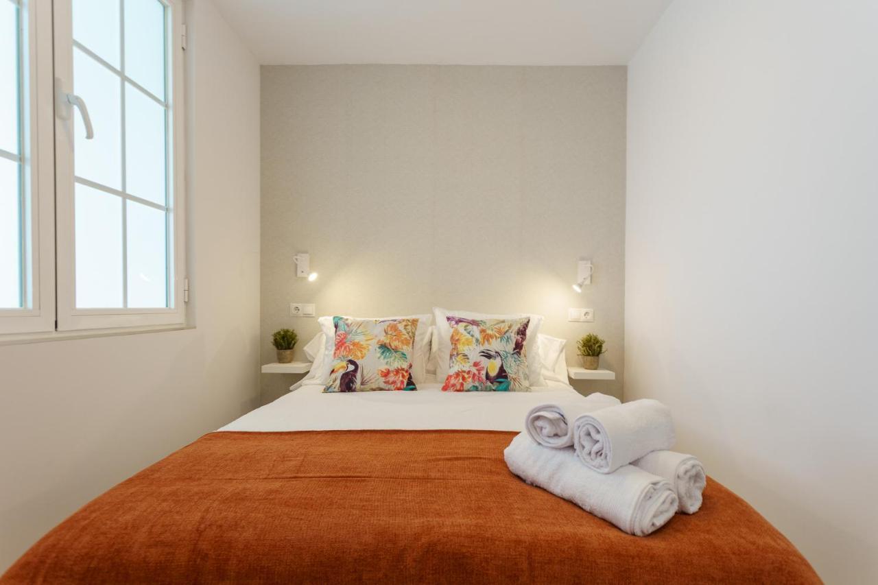 Malagasuite Carihuela Apartments Torremolinos Ngoại thất bức ảnh