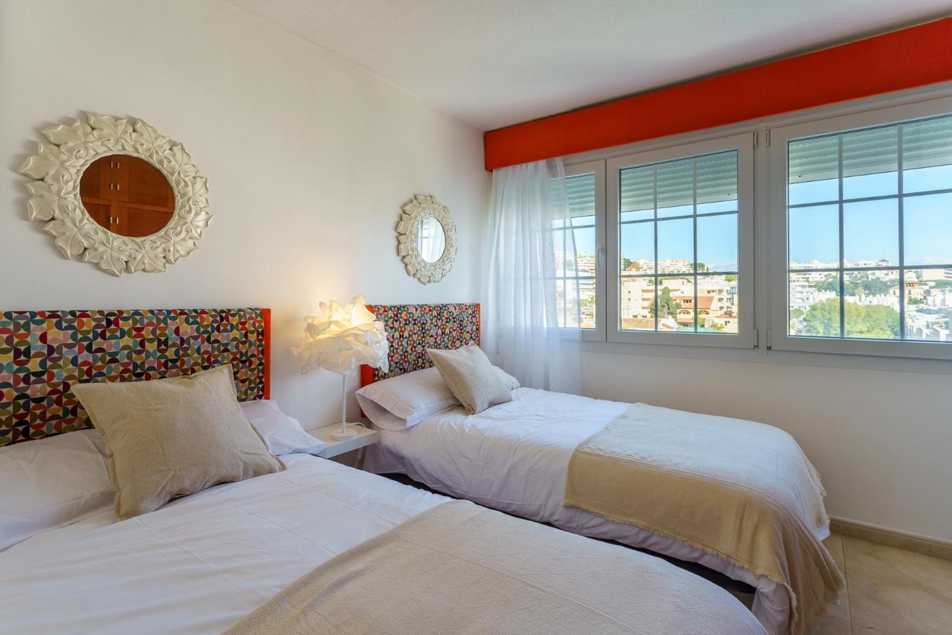 Malagasuite Carihuela Apartments Torremolinos Ngoại thất bức ảnh